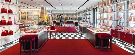 gucci outlet store in los angeles ca|gucci outlet cabazon prices range.